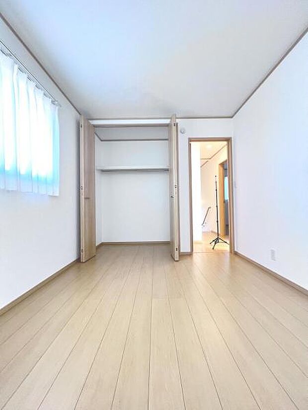 【洋室・クローゼット】