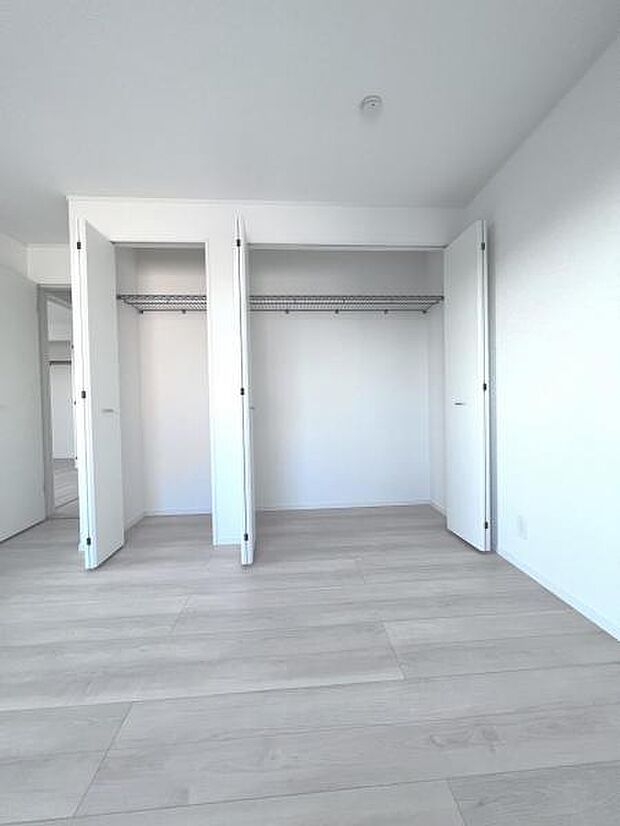 【洋室・クローゼット】