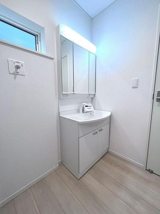 【シャンプードレッサー】