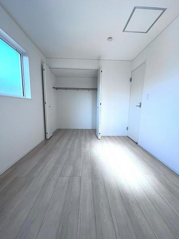 【洋室・クローゼット】