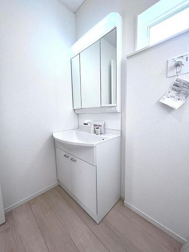 【シャンプードレッサー】