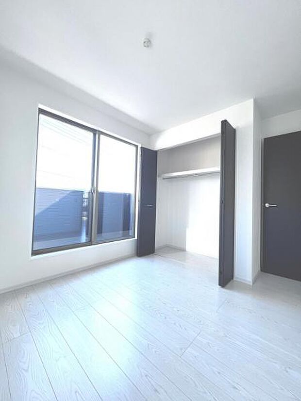 【洋室・クローゼット】