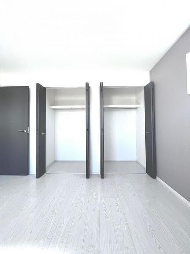 【洋室・クローゼット】