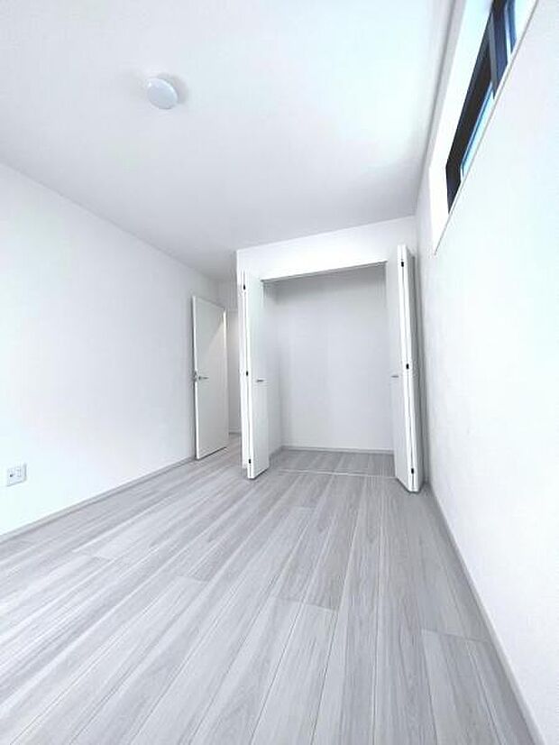 【洋室・クローゼット】