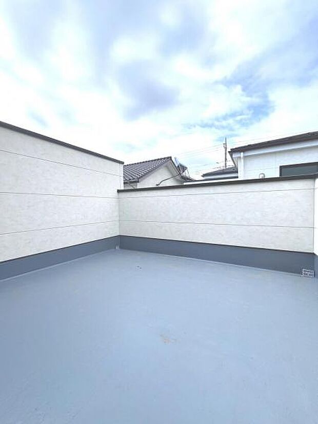 【ワイドバルコニー】