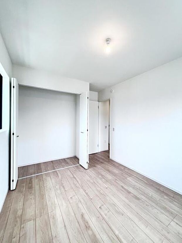 【洋室・クローゼット】