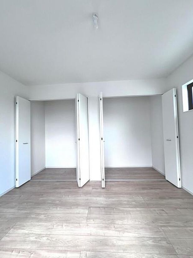 【洋室・クローゼット】