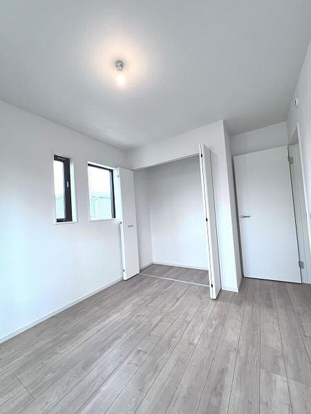 【洋室・クローゼット】