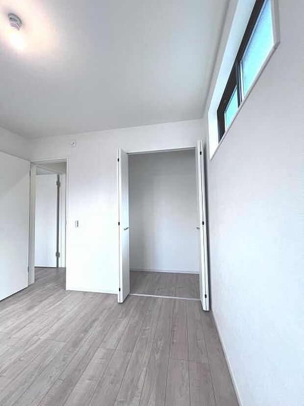 【洋室・クローゼット】