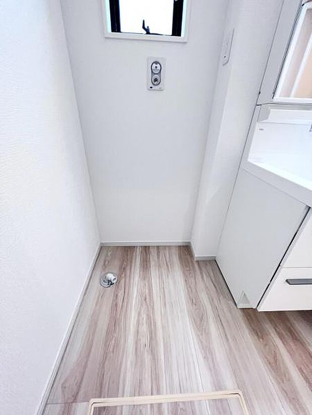 【リビングダイニングキッチン】