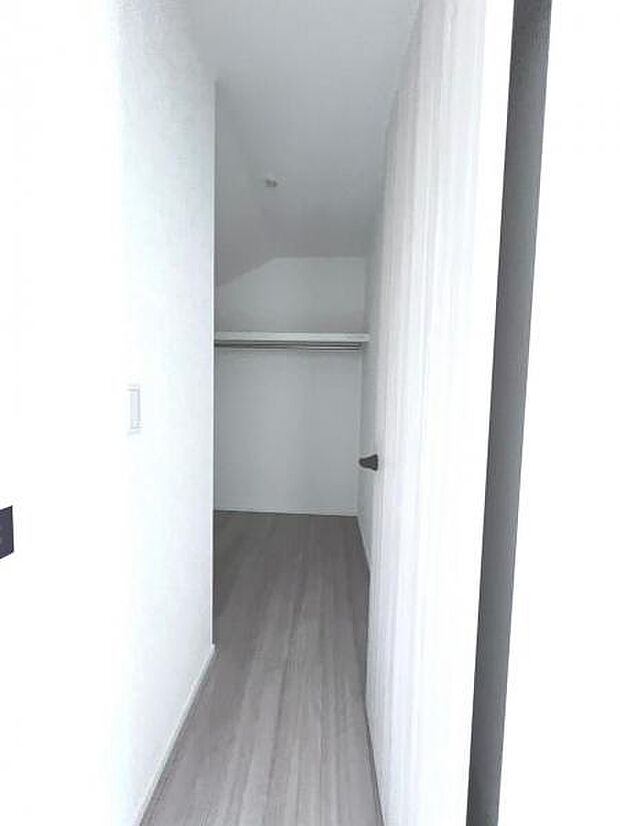 【ファミリークローゼット】