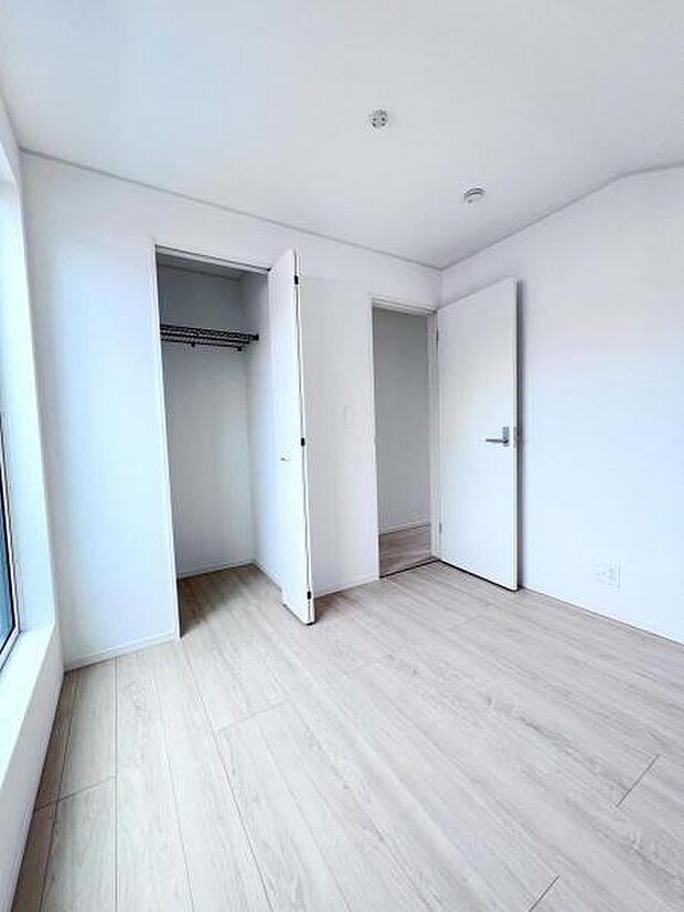 【洋室・クローゼット】