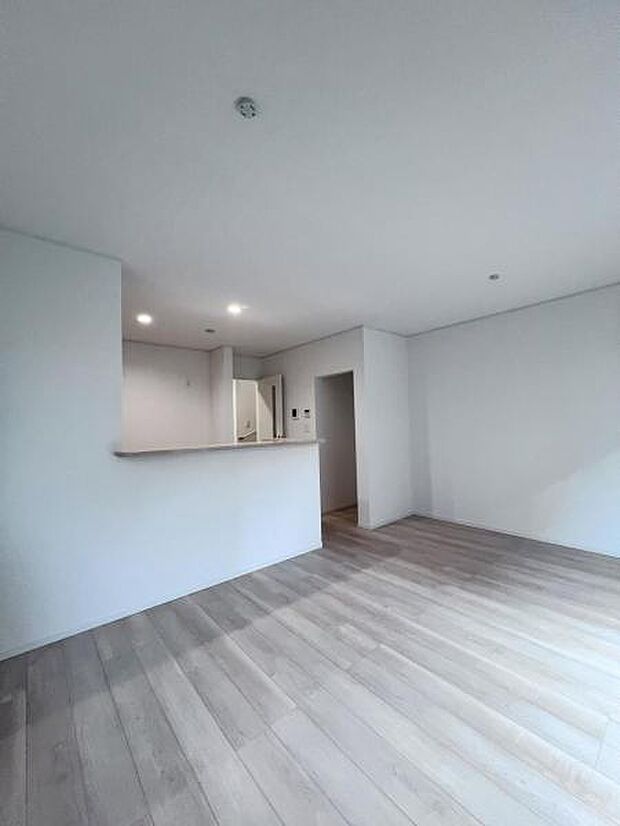 【ダイニング】