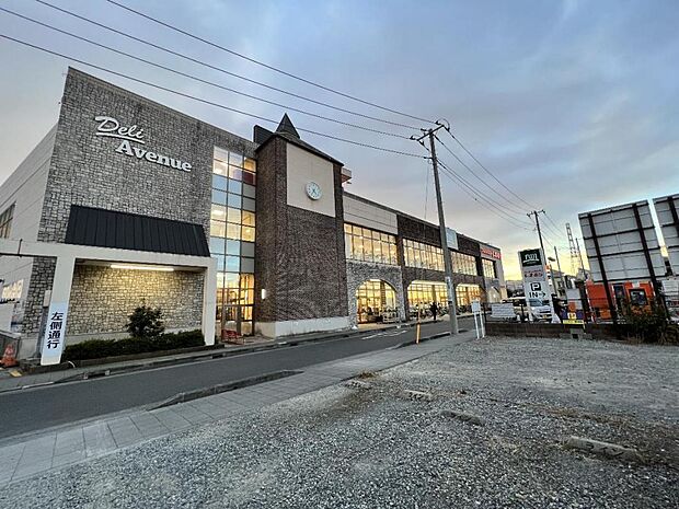 FUJI 寒川店まで約810m(徒歩11分)