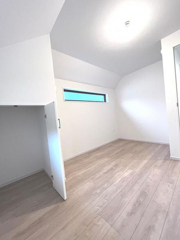 【洋室・クローゼット】