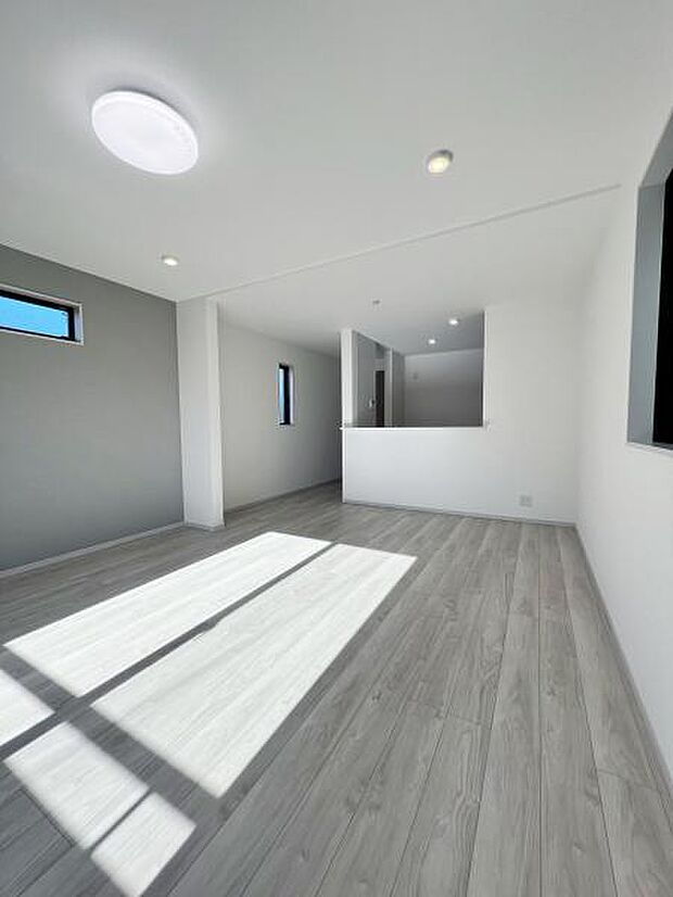 【ダイニングキッチン】