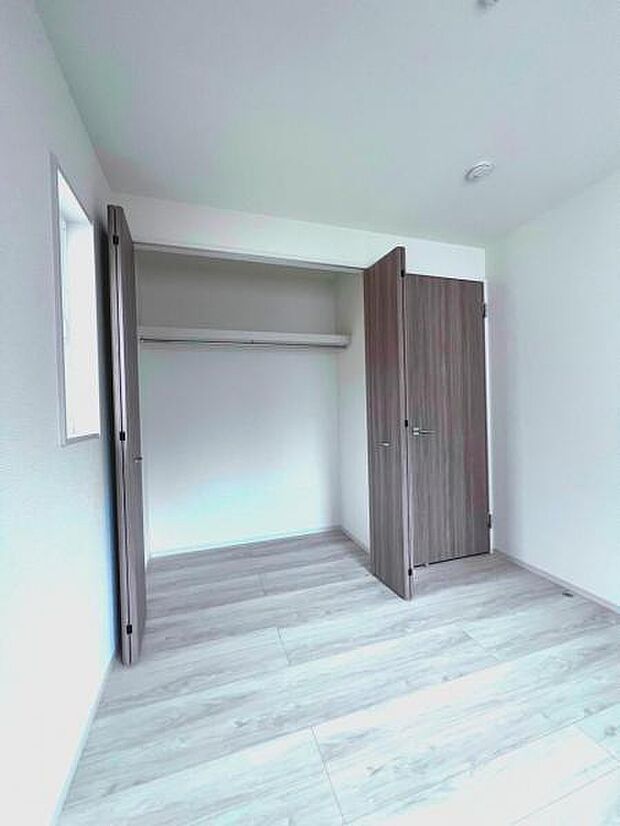 【洋室・クローゼット】