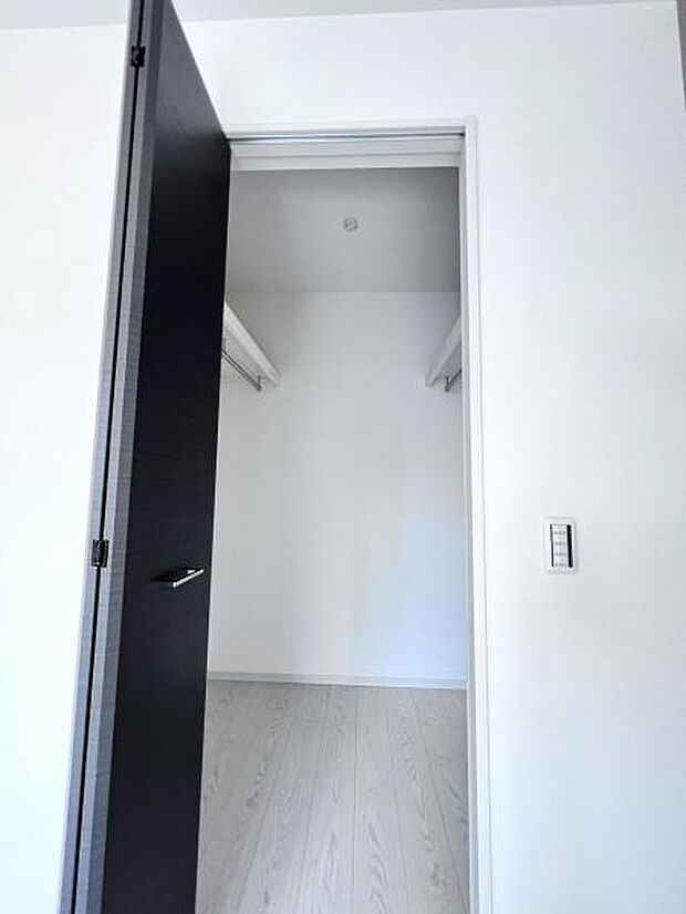 【ウォークインクローゼット】