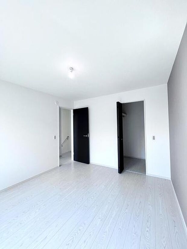 【洋室・クローゼット】