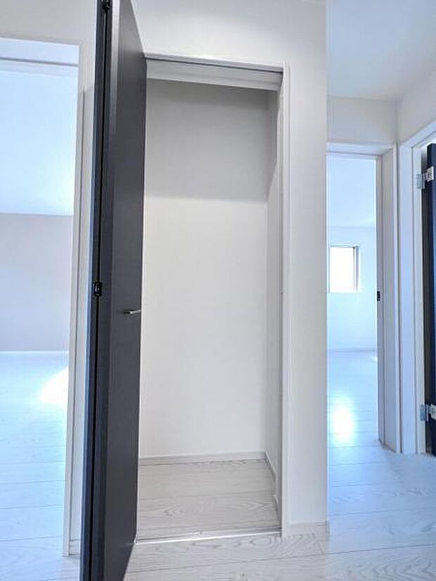 【ウォークインクローゼット】