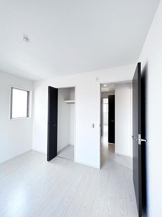 【洋室・クローゼット】