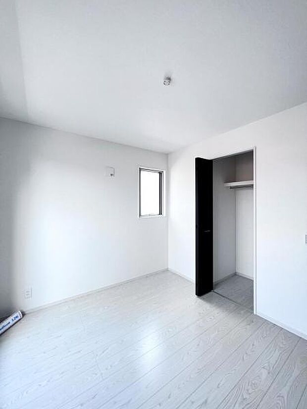 【洋室・クローゼット】