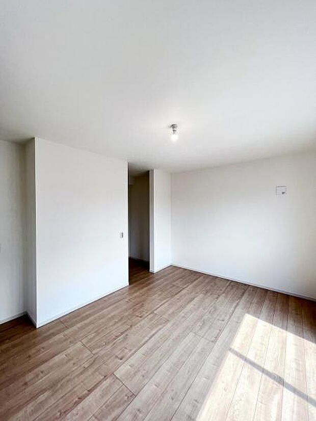 【洋室・クローゼット】