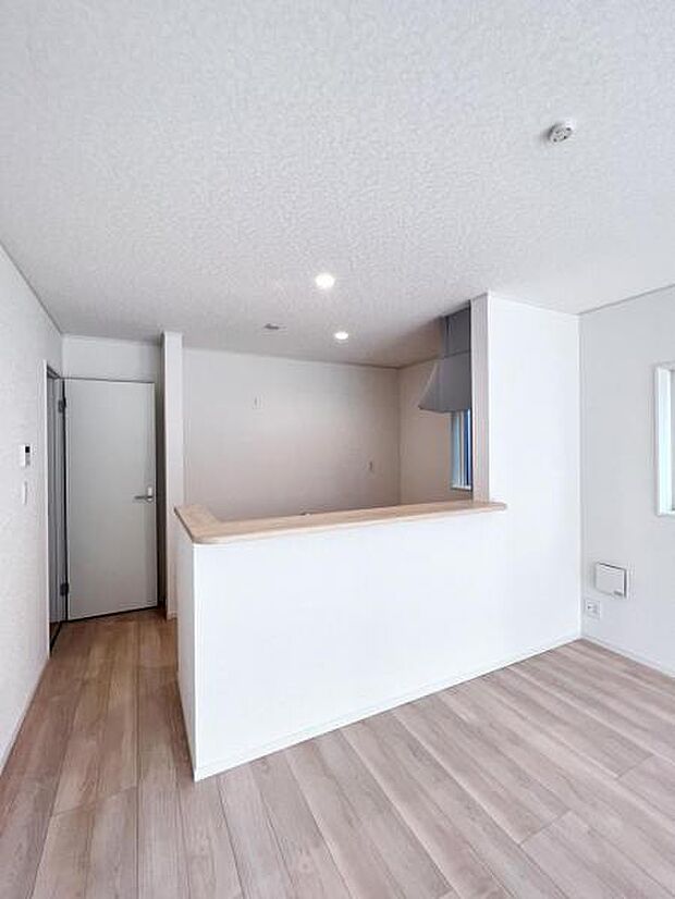 【ダイニングキッチン】