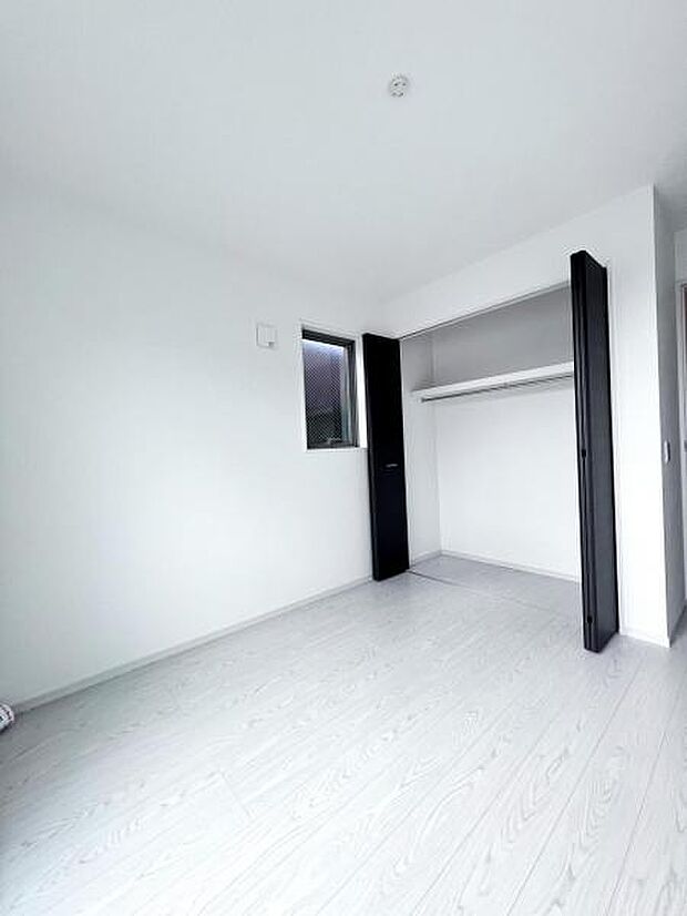 【洋室・クローゼット】