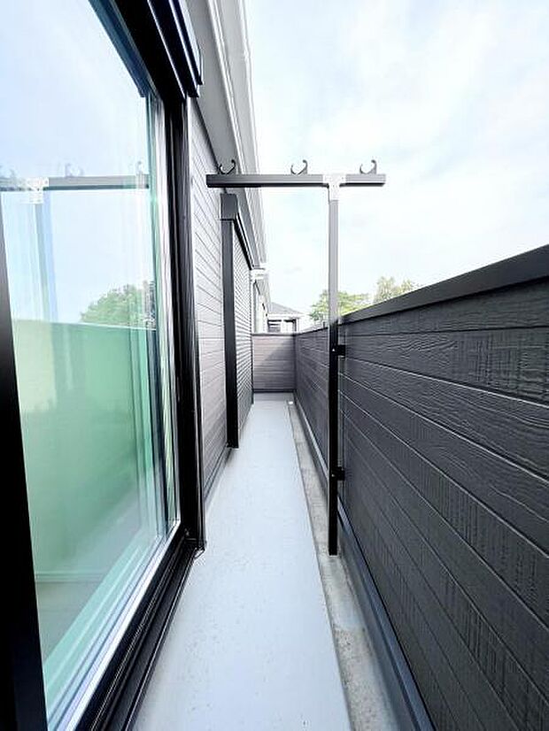 【バルコニー】