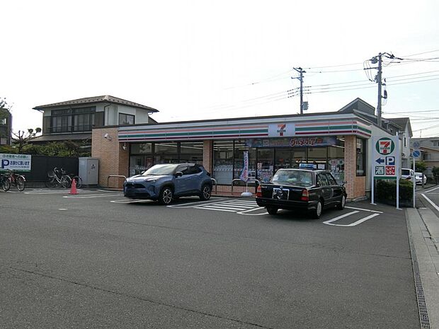 セブン-イレブン 相模原相武台小前店まで約100m（徒歩2分）
