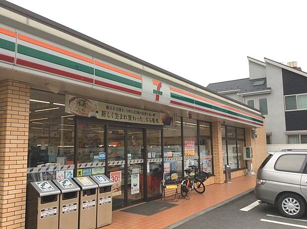 セブン-イレブン 海老名あゆみ橋店まで約560m(徒歩7分)