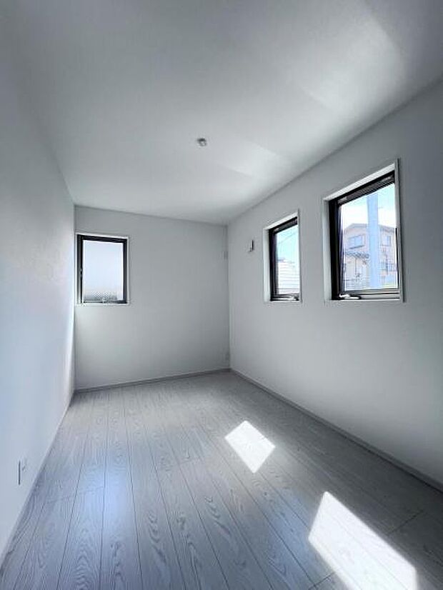 子供部屋にもちょうど良い大きさのお部屋です。