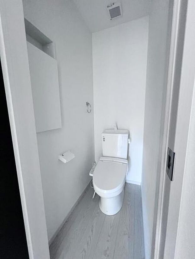 ほっと安らげるトイレ空間です。