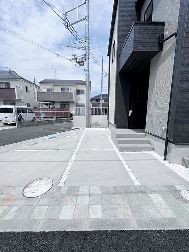 【駐車場】