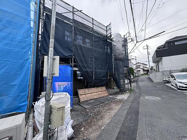 一生懸命建築中です。完成が楽しみですね。