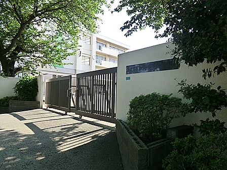 海老名市立海老名小学校まで約576m(徒歩8分)