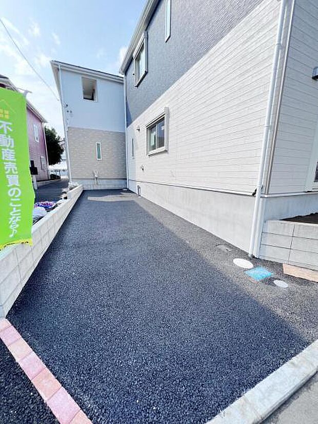 【駐車場】