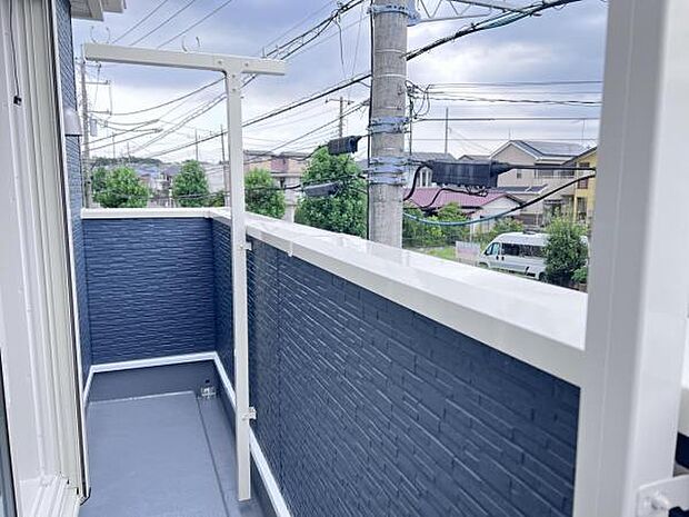 お洗濯ものを気持ち良く太陽の光で干せるのが嬉しいですね。