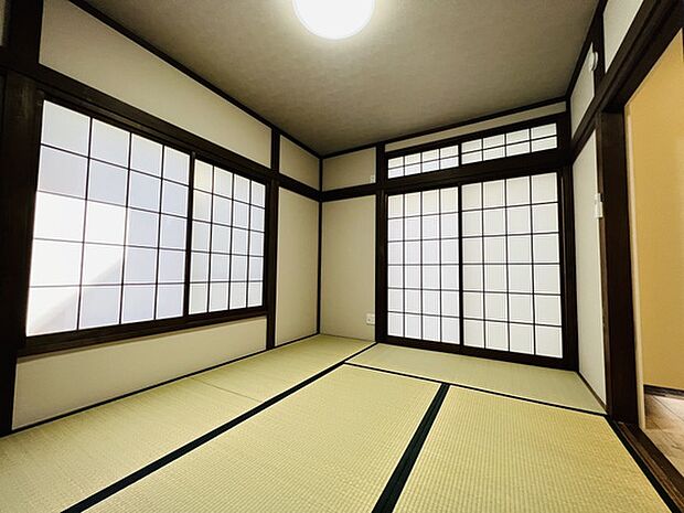 約6帖の和室は、障子を通してやわらかな光がお部屋に届きます。