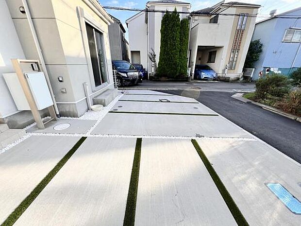 駐車場ももちろん完備しておりますのでお車所有の方にも心強いです。