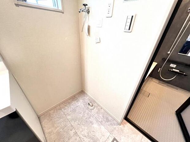 お天気を気にせずお洗濯ができ、室内干し可能です。