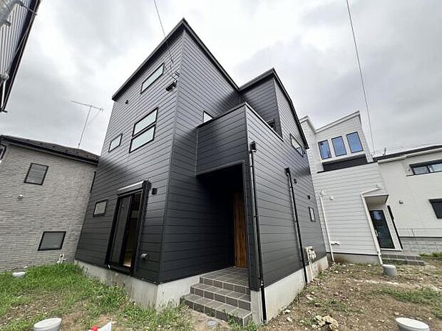 現地外観写真です。