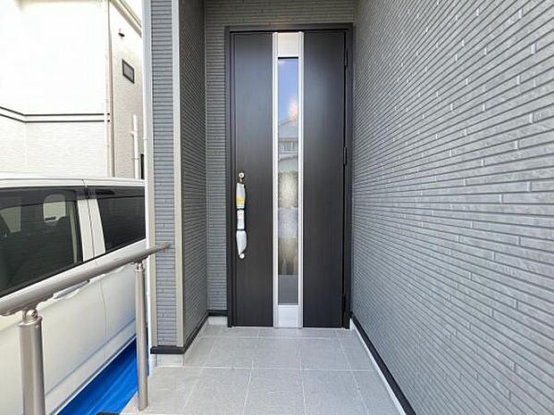 いつも気持ちよくご家族を迎えられる玄関です。