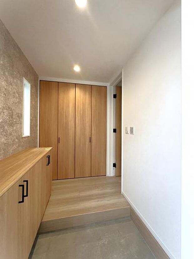 いつも気持ちよくご家族を迎えられる玄関です。