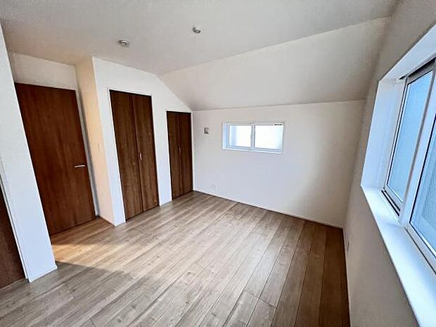 子供部屋にもちょうど良い大きさのお部屋です。