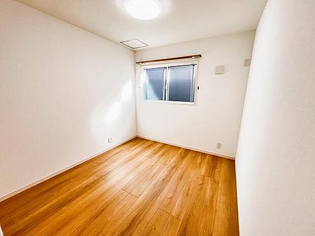子供部屋にもちょうど良い大きさのお部屋です。
