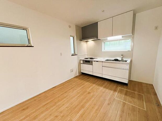 ご家族の温かい時間を演出するダイニングスペースです。