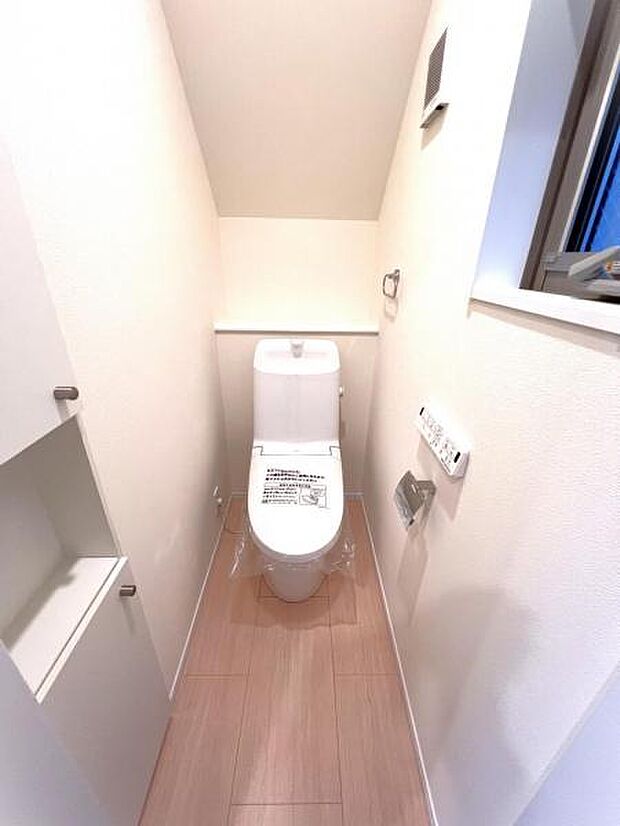 ほっと安らげるトイレ空間です。