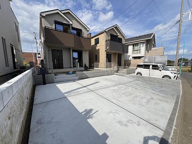 駐車場ももちろん完備しておりますのでお車所有の方にも心強いです。